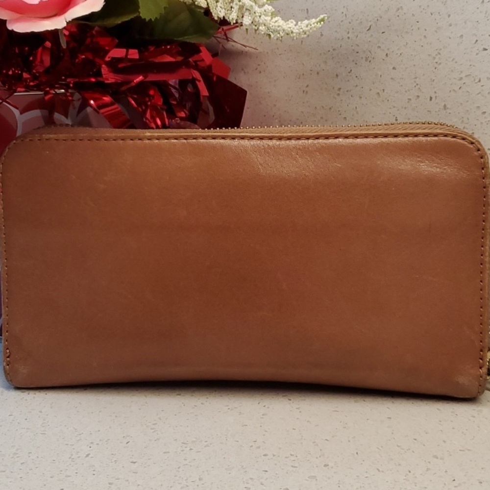 Chloe Lily Long Wallet 💯 % authentic!!
